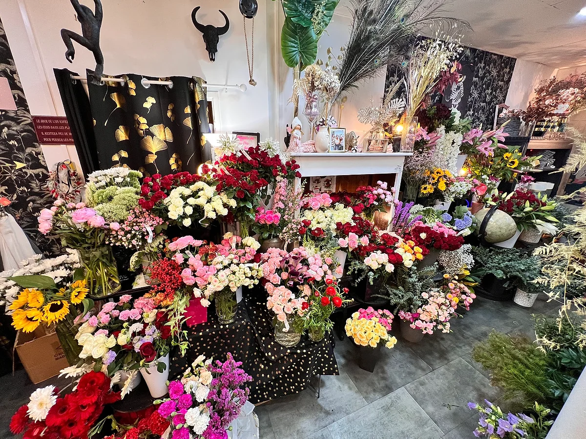 Les Fleurs By Emi'
